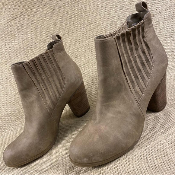 Madden Girl Shoes Madden Girl Booties Ankle Boots Beige Womens 7